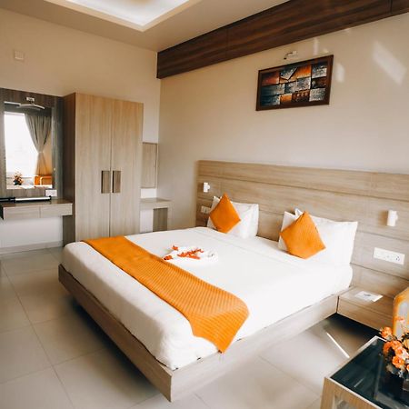 Hotel Imperial Heights Deoghar Esterno foto