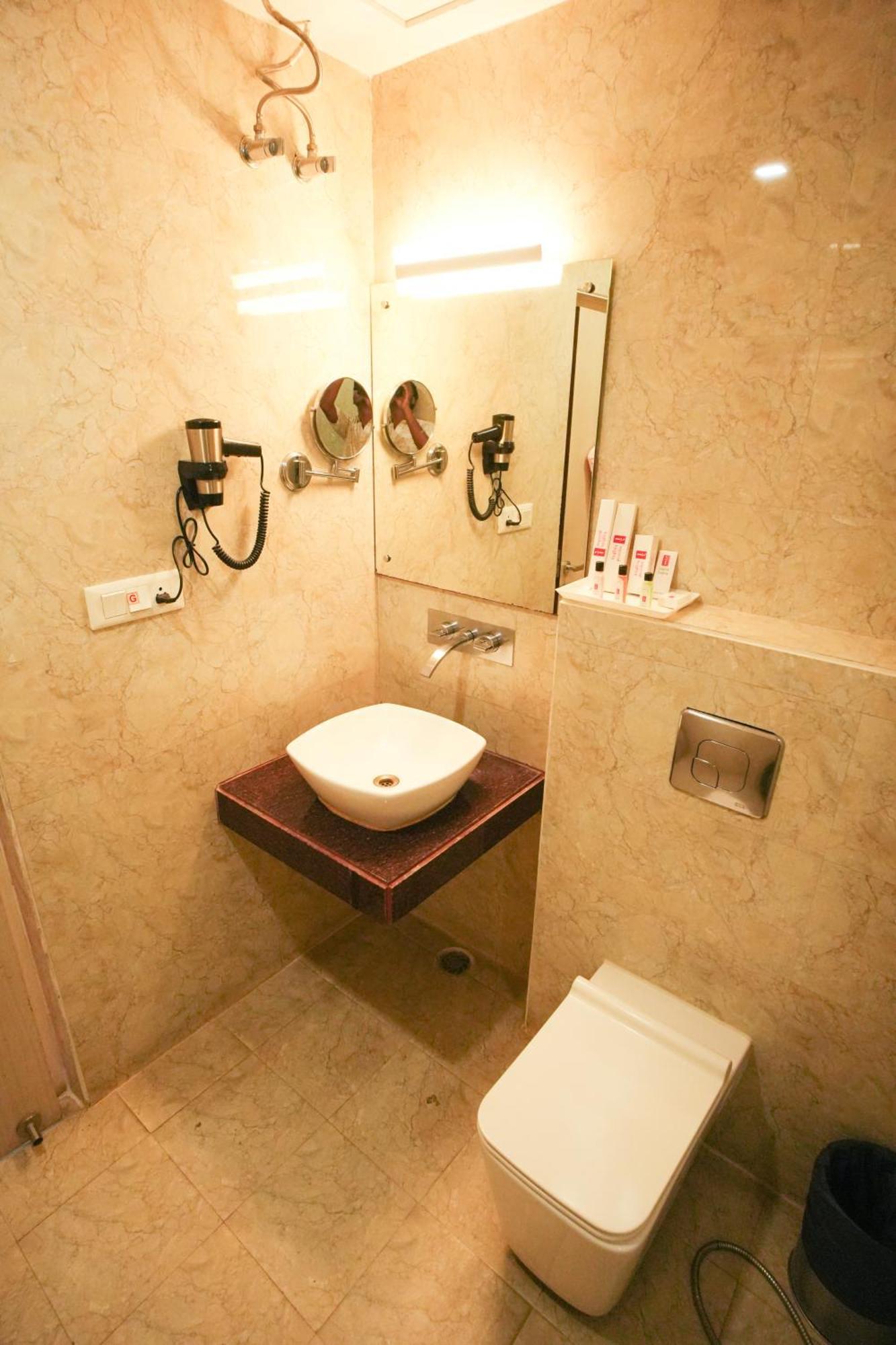 Hotel Imperial Heights Deoghar Esterno foto