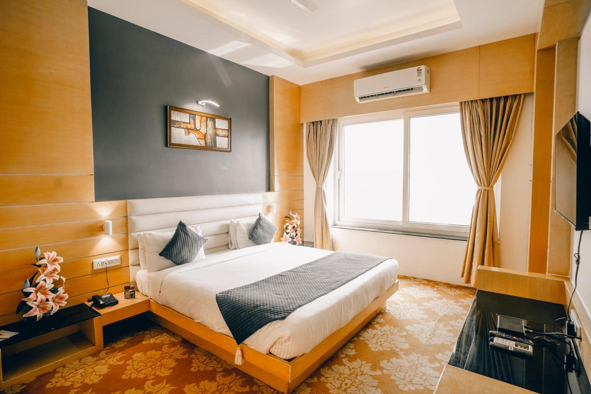 Hotel Imperial Heights Deoghar Esterno foto