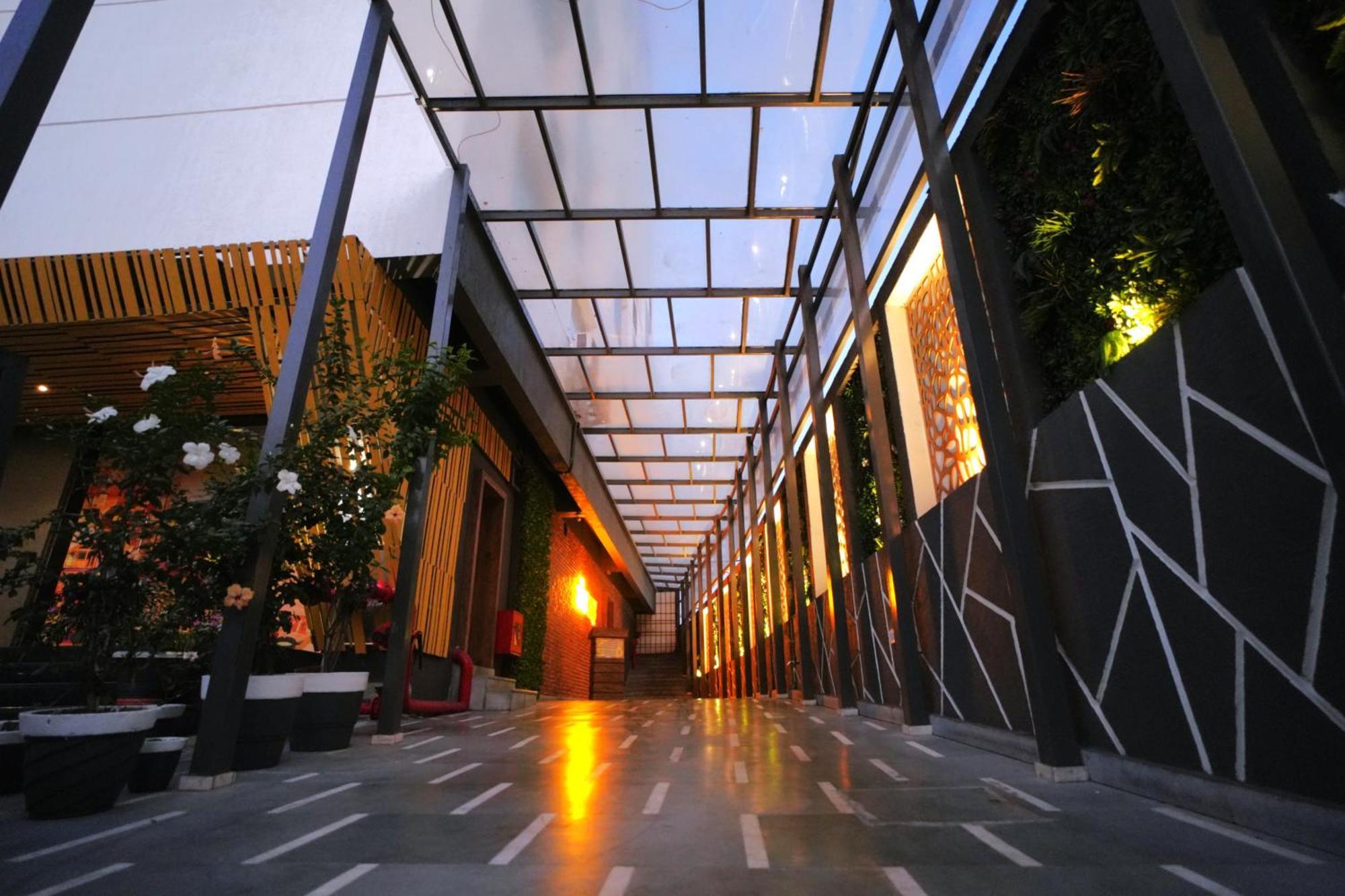 Hotel Imperial Heights Deoghar Esterno foto