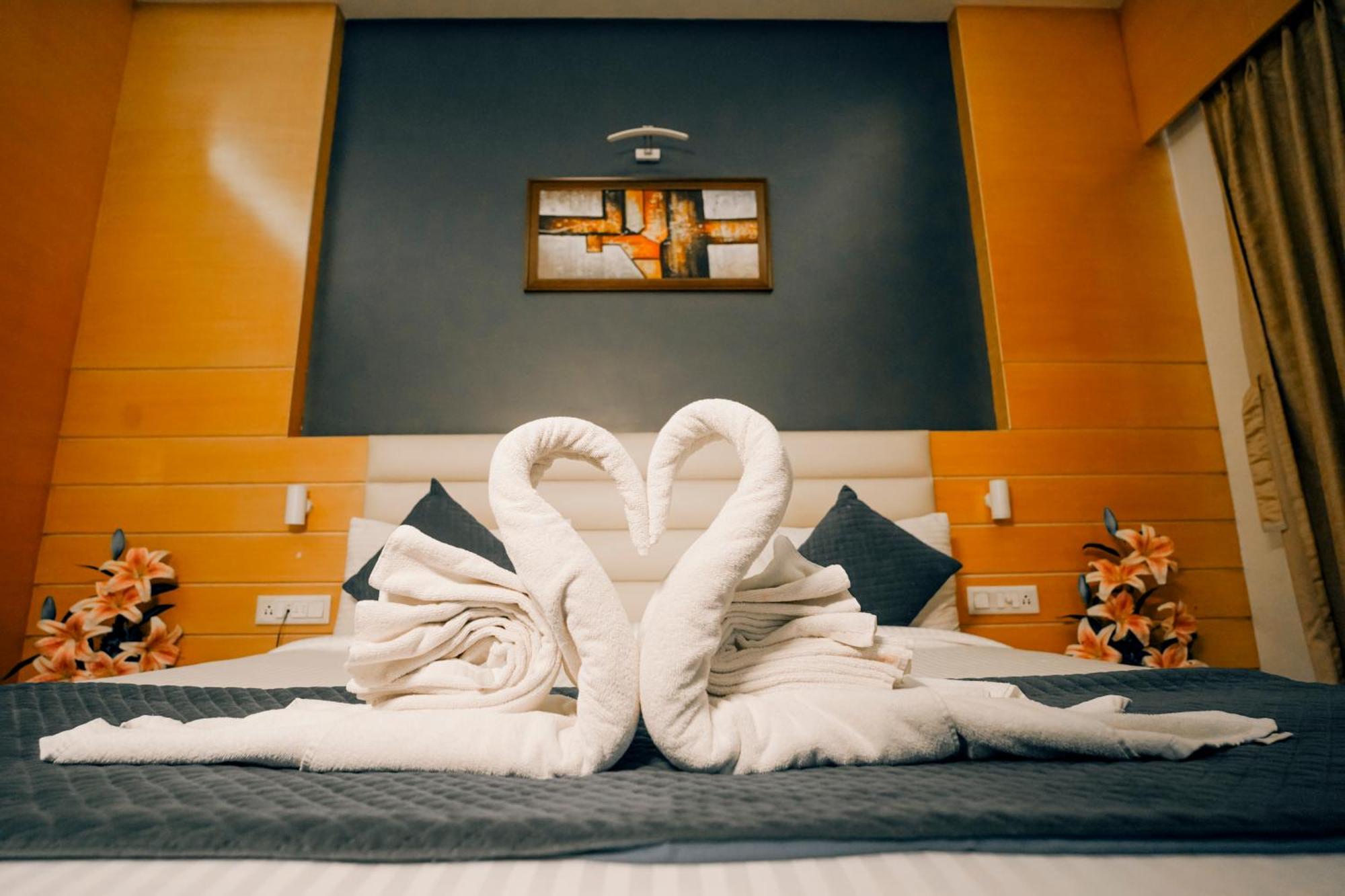 Hotel Imperial Heights Deoghar Esterno foto