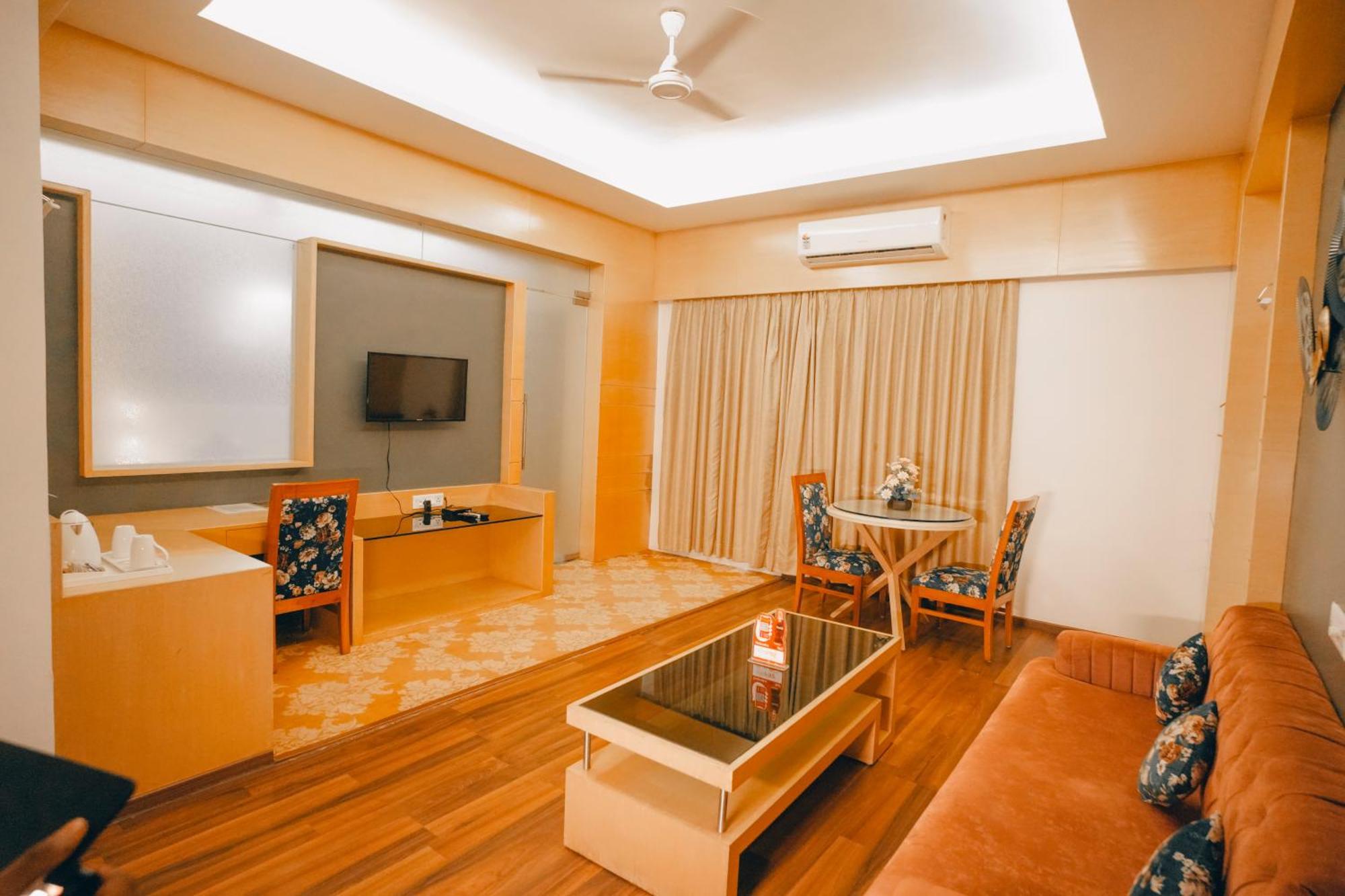Hotel Imperial Heights Deoghar Esterno foto